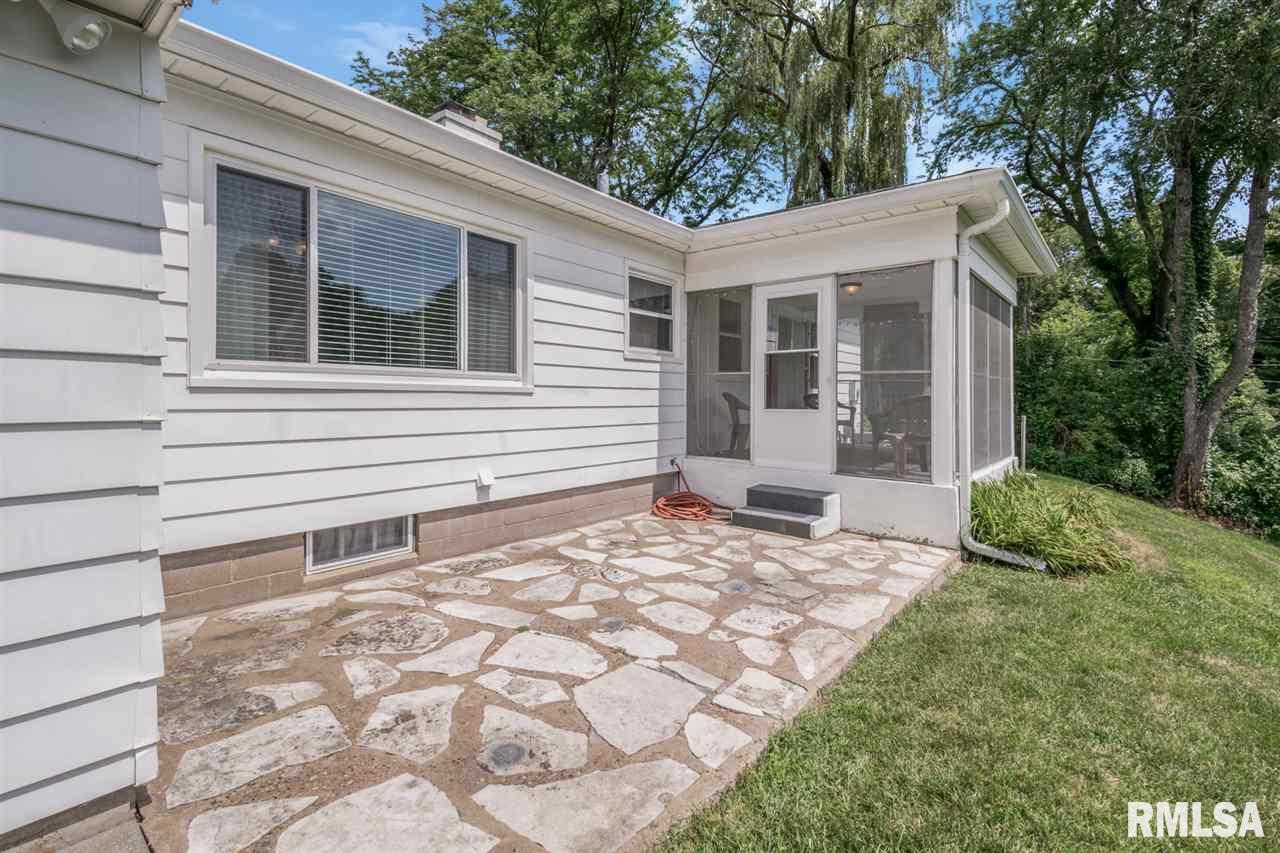 2121 Fairhaven Road Davenport, IA 52803 - Photo 19 of 23 Gallery Image 19