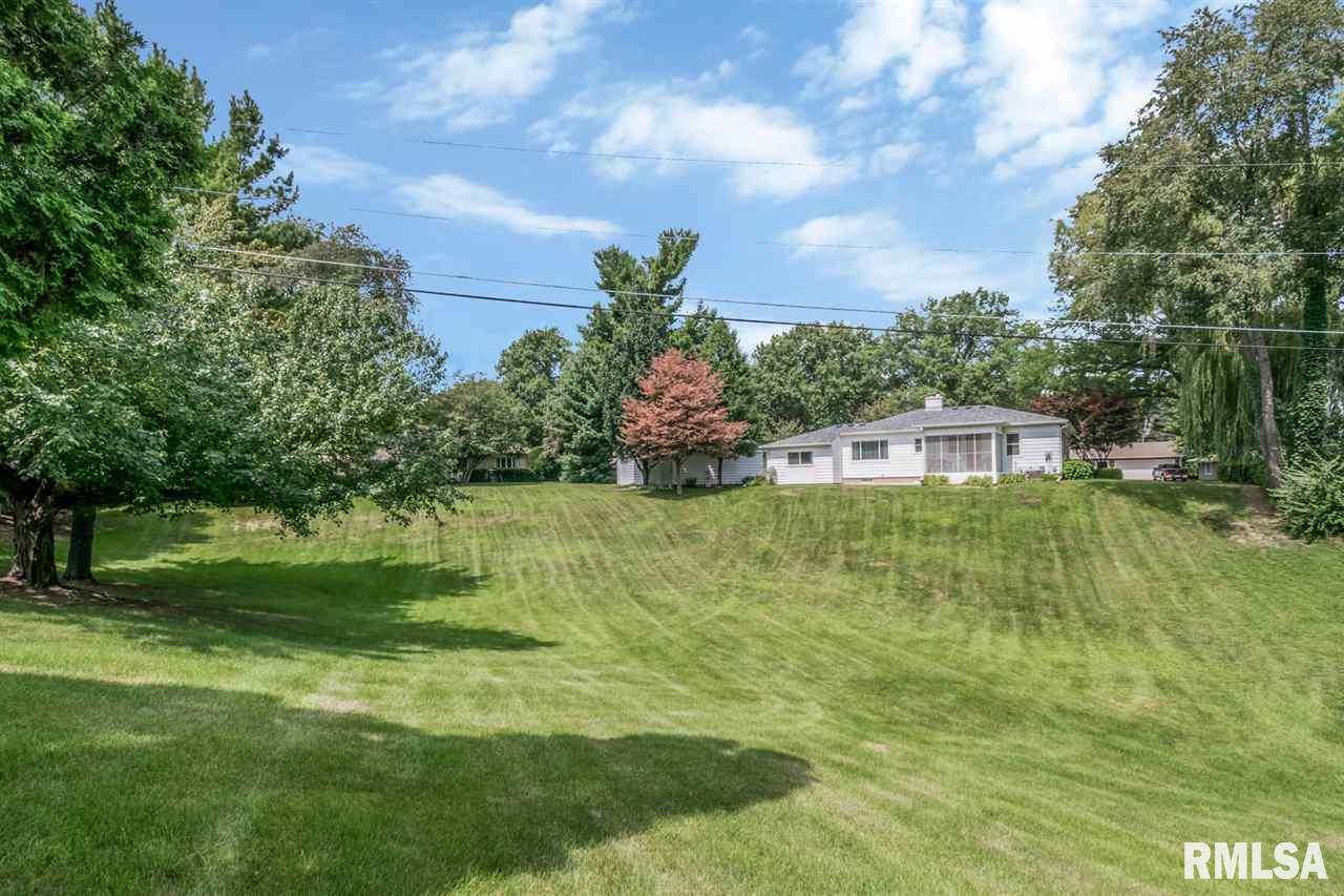 2121 Fairhaven Road Davenport, IA 52803 - Photo 21 of 23 Gallery Image 21