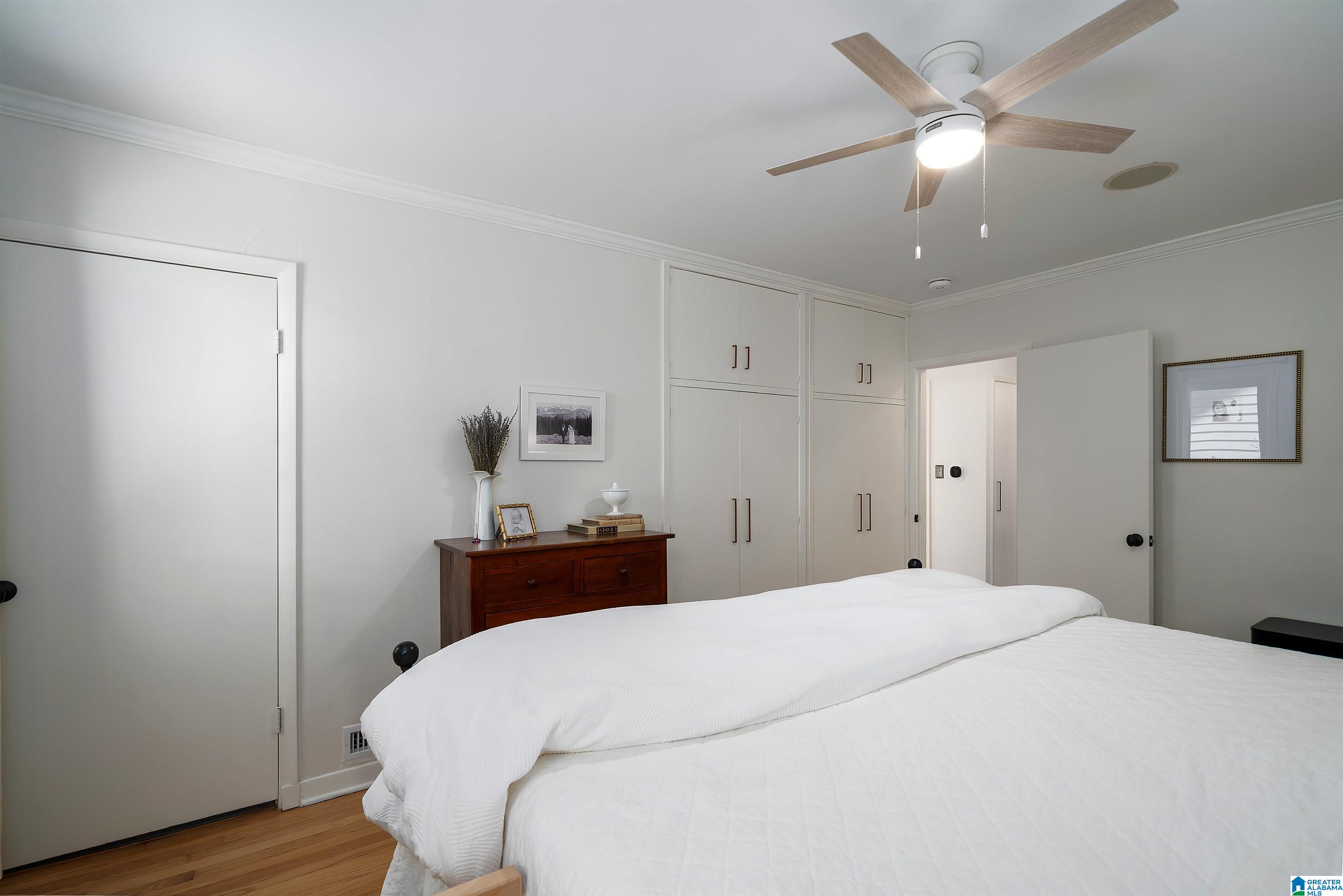 2304 Shades Crest Road Birmingham, AL 35216 - Photo 17 of 33