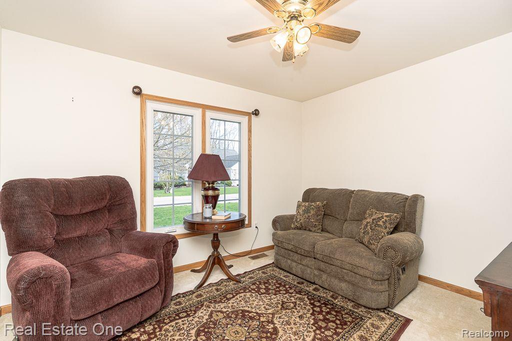 3208 Fairgrove Terrace Rochester Hills, MI 48309 - Photo 17 of 21
