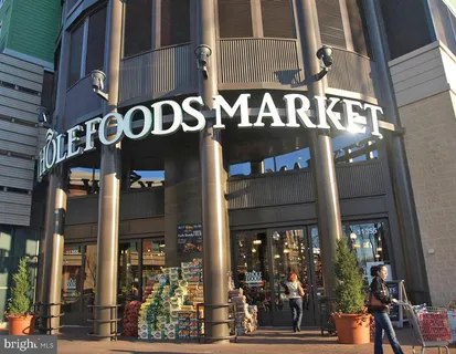 $789,000 | 5465 Grove Ridge Way, Unit 123, Rockville, MD 20852