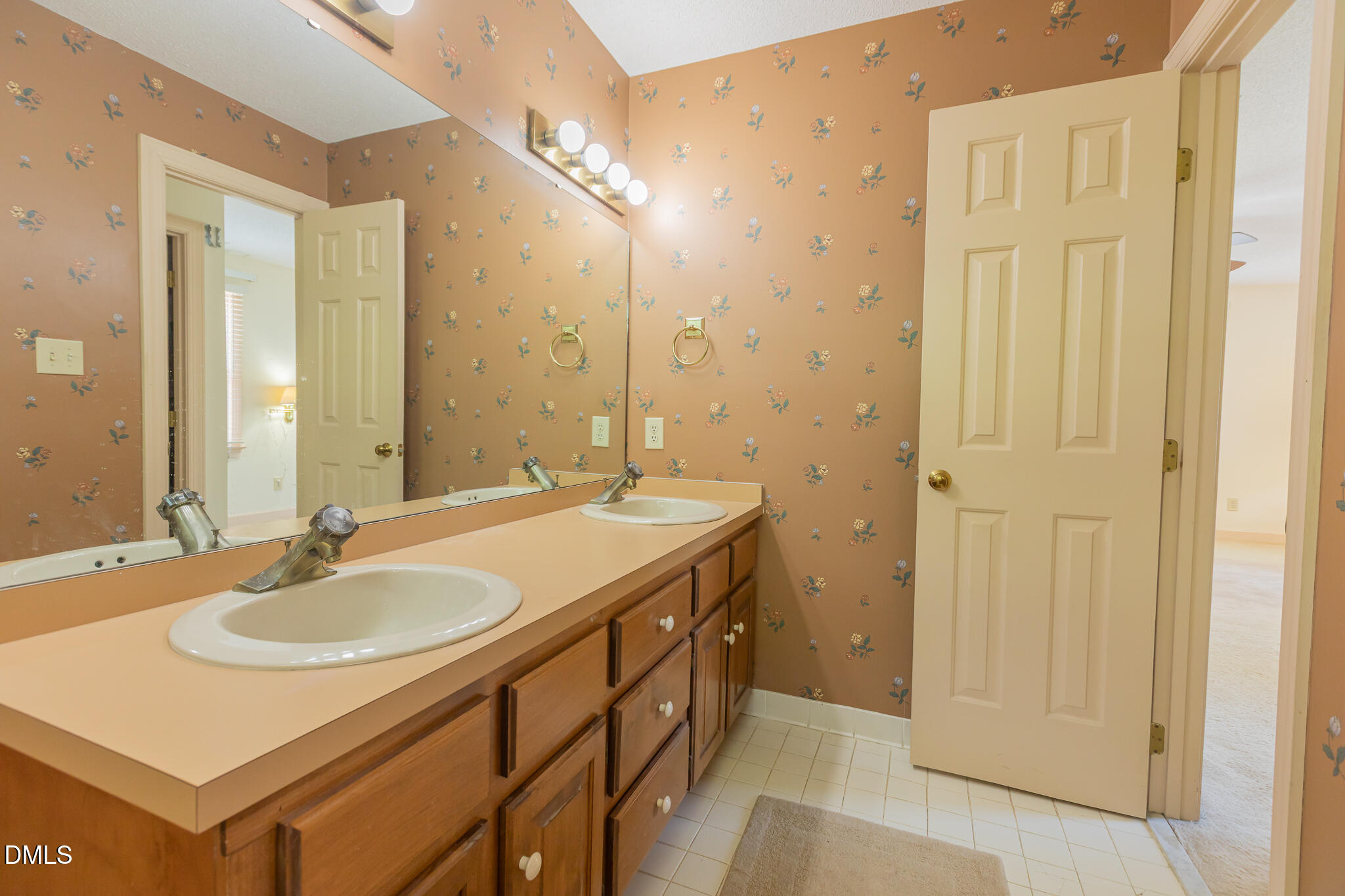 1956 Wilton Circle Raleigh, NC 27615 - Photo 27 of 54 Primary Bath