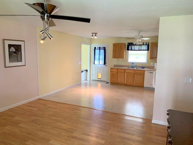 1037 Green Road Madisonville, TN 37354 - Photo 9 of 29 09-IMG_2705