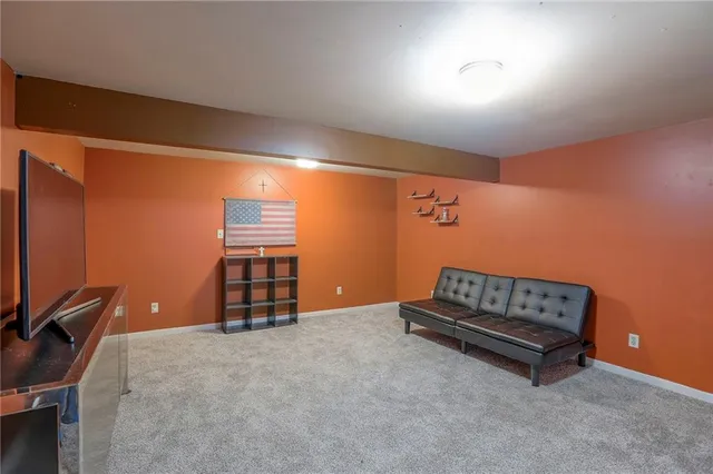 $365,000 | 1117 Northeast Clubhouse Lane, Lee's Summit, MO 64086