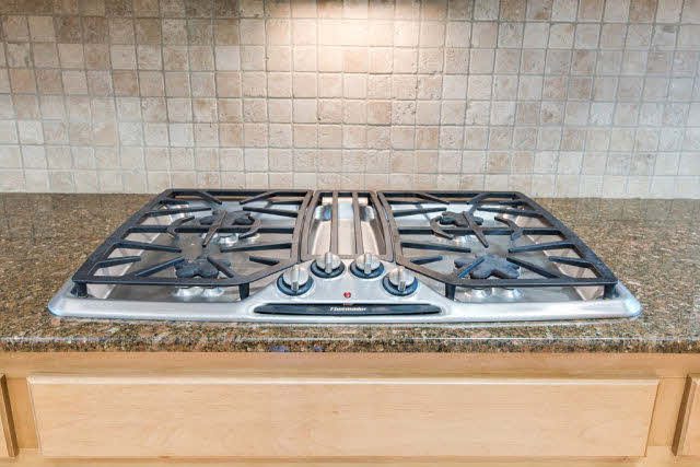 107 Chestnut Ridge Fairhope, AL 36532 - Photo 12 of 25 Thermador Cooktop