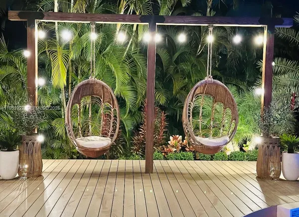 a outdoor view with sitting space
