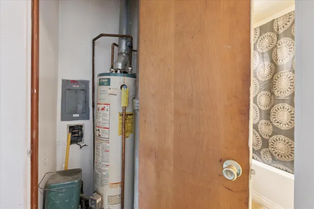 $70,000 | 1529 South Pennsylvania Avenue, Lansing, MI 48910