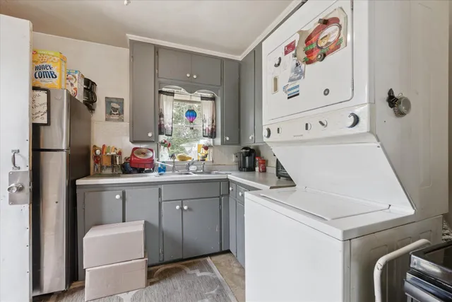 $70,000 | 1529 South Pennsylvania Avenue, Lansing, MI 48910