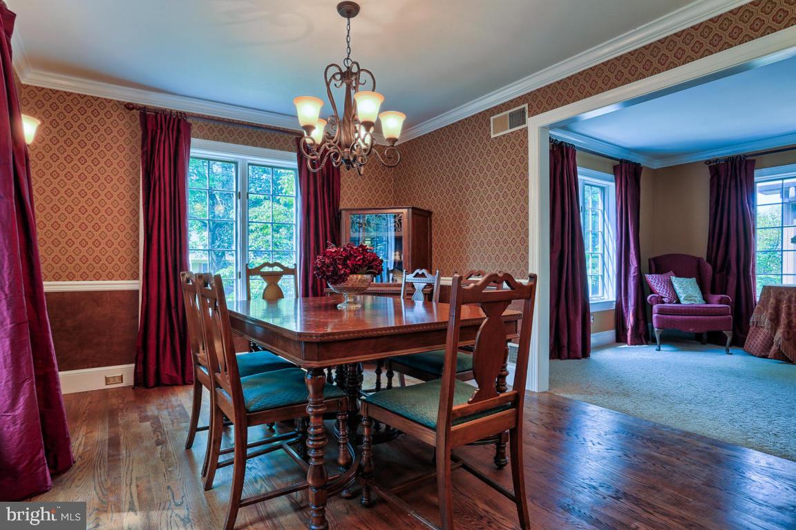 11 Deerfield Road Lancaster, PA 17603 - Photo 3 of 42 Gallery Image 3