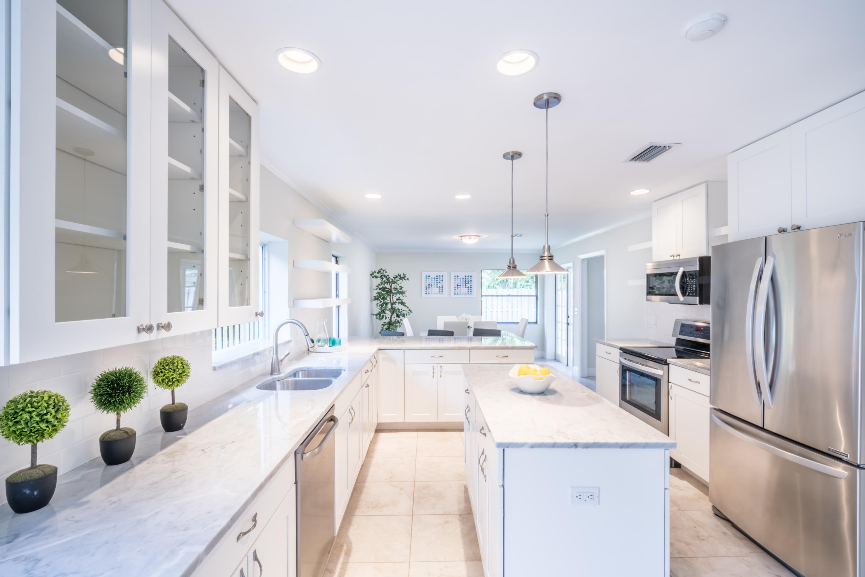 2695 Northwest 41st Street Boca Raton, FL 33434 - Photo 6 of 26 Kitchen