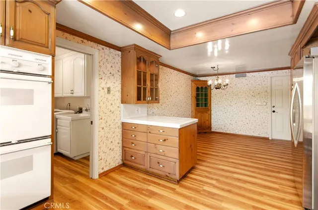 $7,695 | 20751 Deforest Street, Woodland Hills, CA 91364