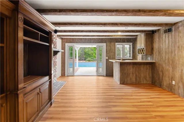 a view of a entryway door of the house