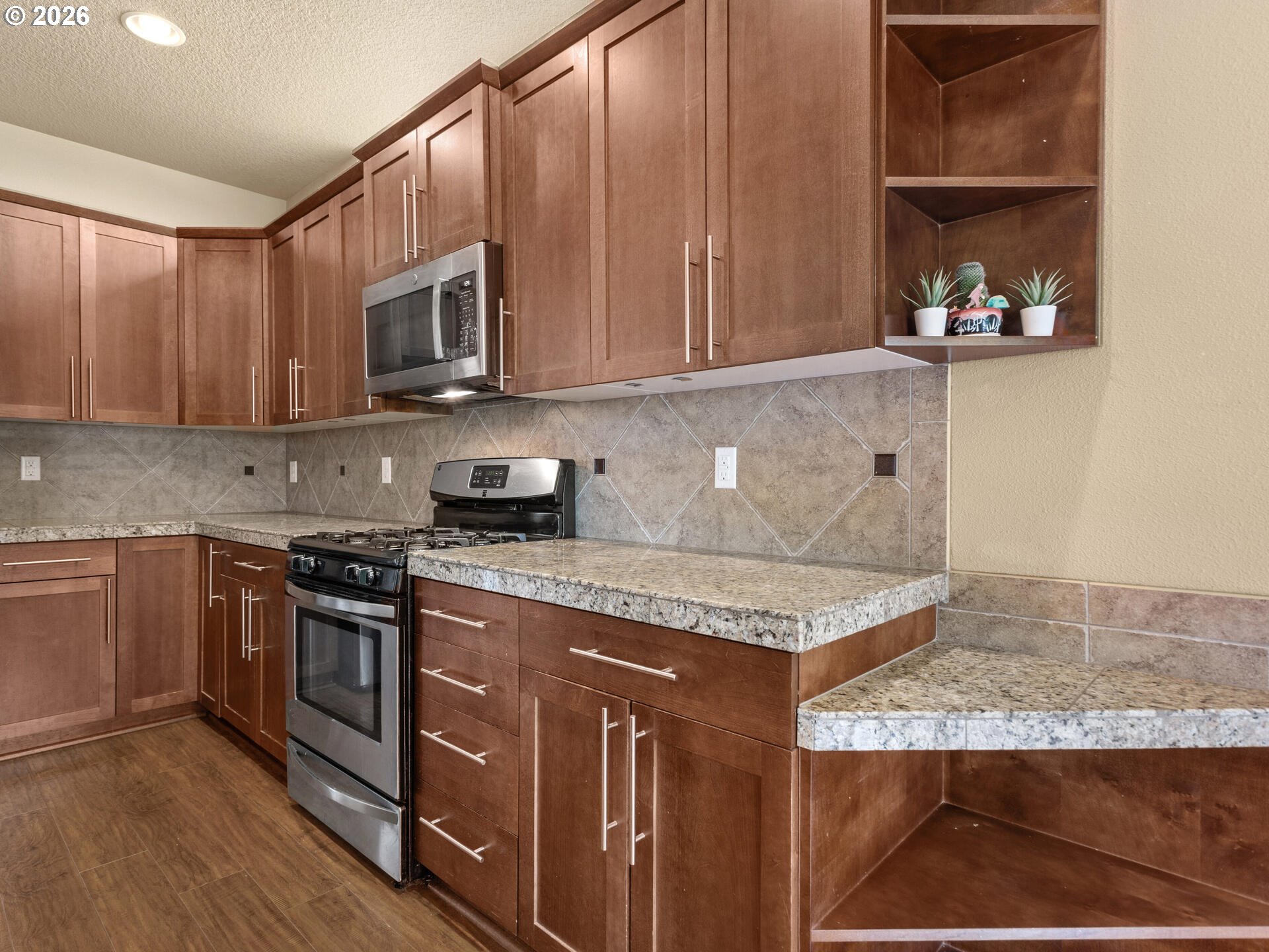 2746 Northwest Kent Street Camas, WA 98607 - Photo 16 of 48