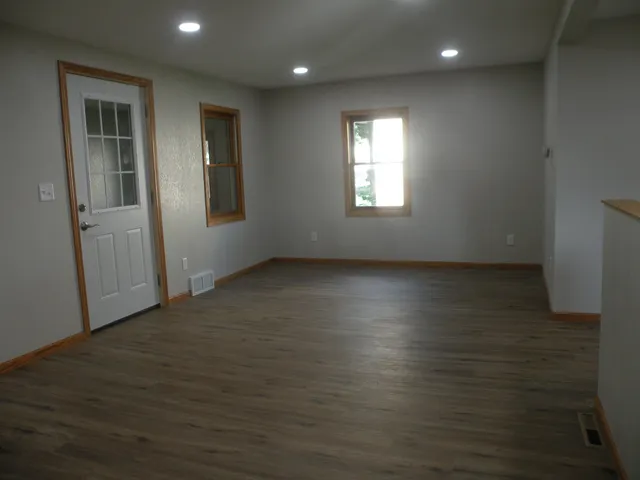 $179,900 | 318 East Amelia Street, Cassville, WI 53806