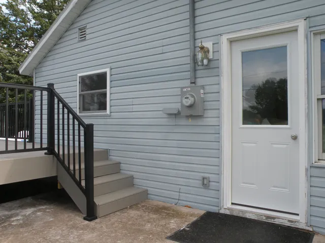 $179,900 | 318 East Amelia Street, Cassville, WI 53806