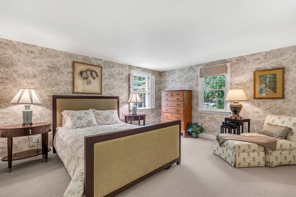 44 Old Road Weston, MA 02493 - Photo 17 of 33