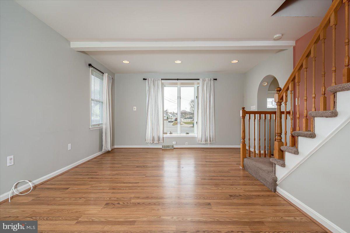 801 Martin Road Essex, MD 21221 - Photo 4 of 36 Gallery Image 4