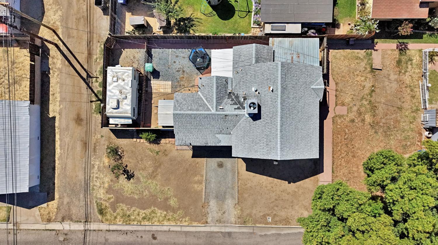 516 West 7th Street Madera, CA 93637 - Photo 26 of 34
