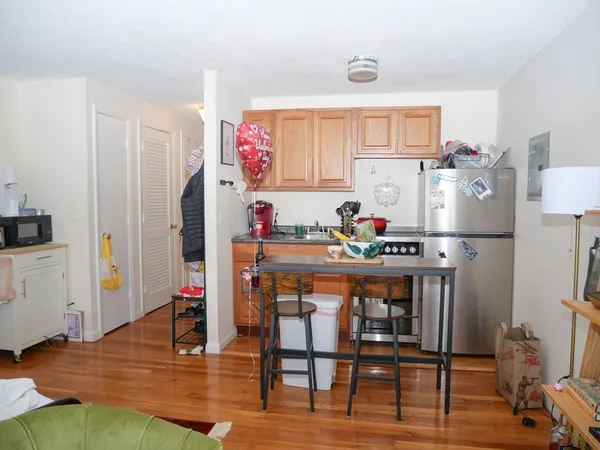 $1,950 | 1039 Commonwealth Avenue, Unit 33, Boston, MA 02215