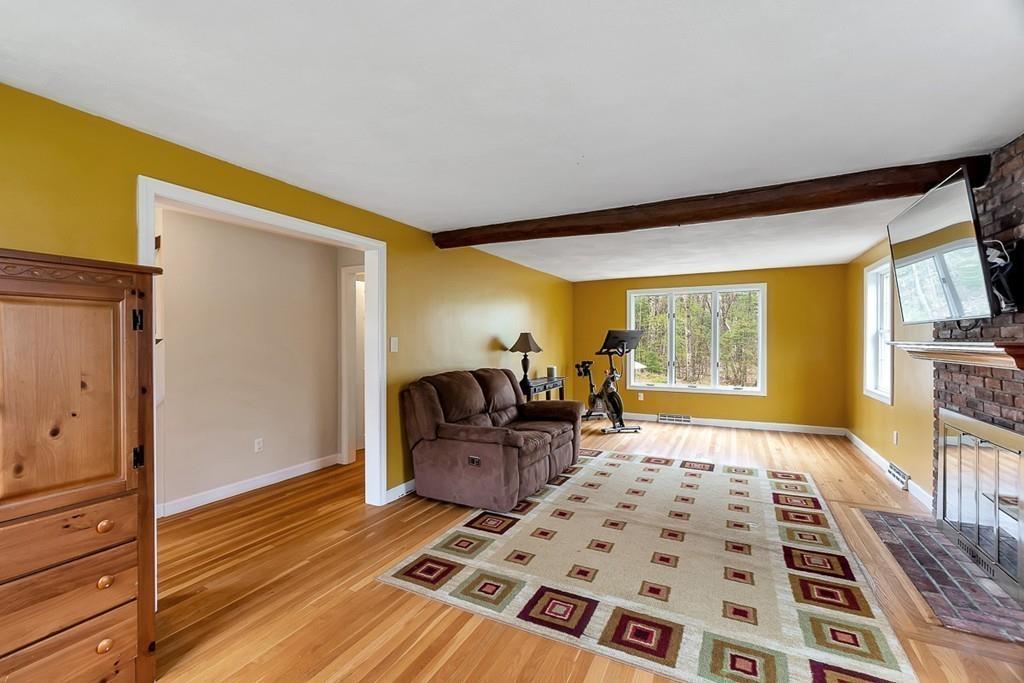 8 Whippletree Road Chelmsford, MA 01824 - Photo 9 of 35