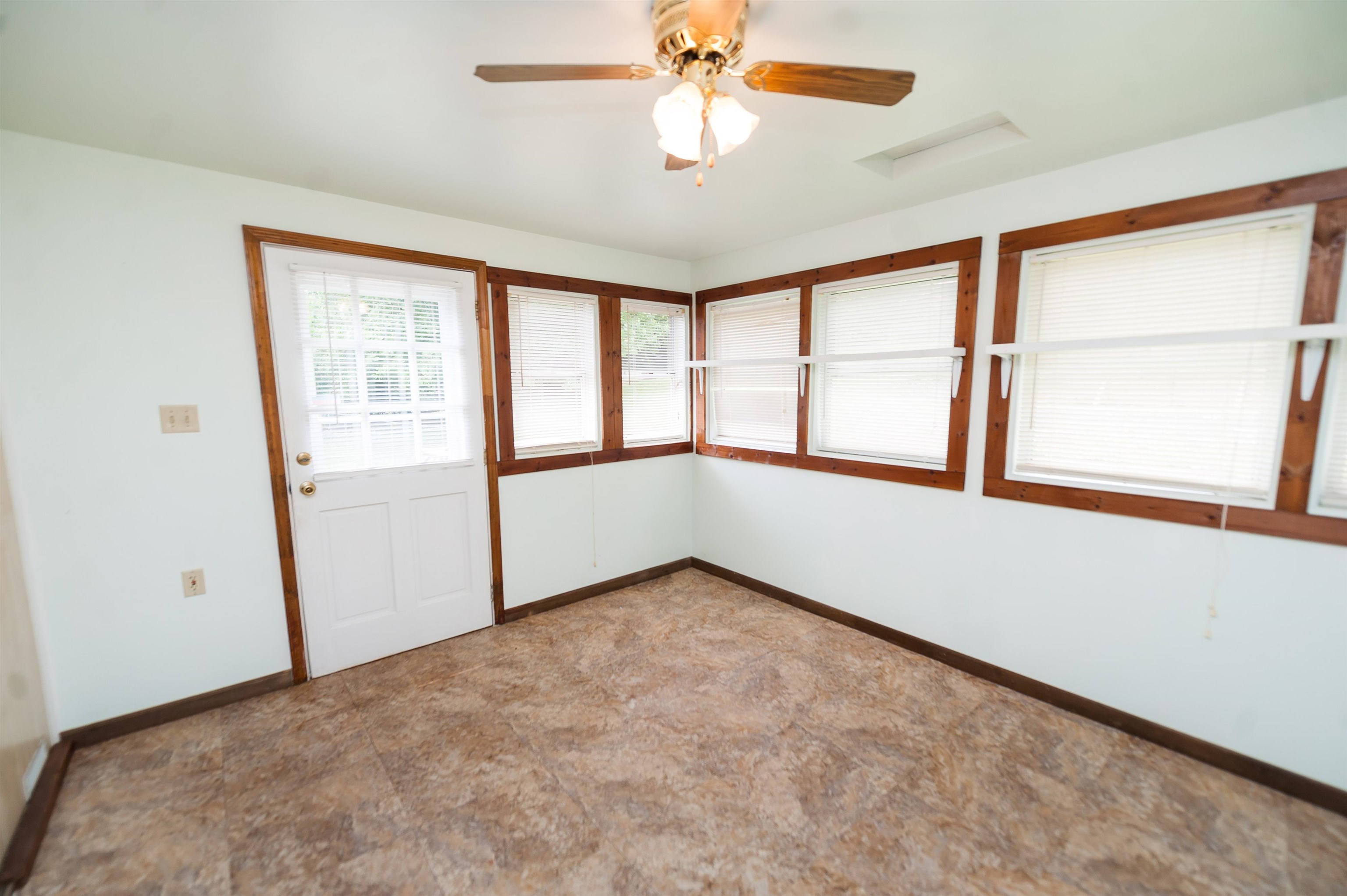 321 Styles Road Taylors, SC 29687 - Photo 23 of 29 Gallery Image 23