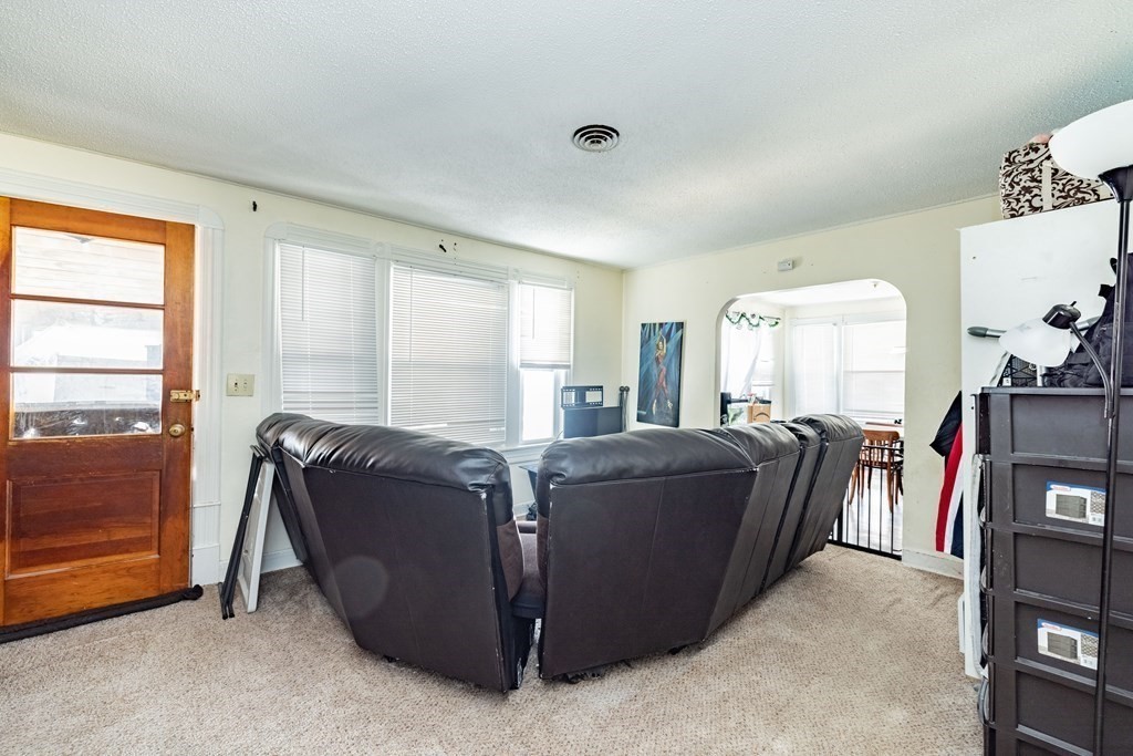 249 St James Boulevard Springfield, MA 01104 - Photo 14 of 20 Gallery Image 14