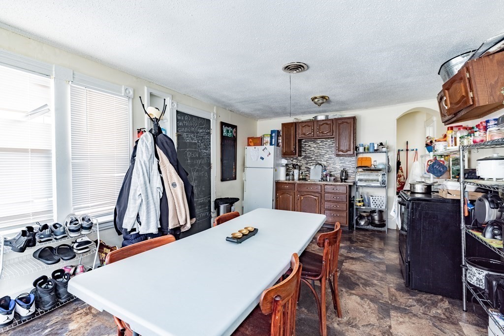 249 St James Boulevard Springfield, MA 01104 - Photo 19 of 20 Gallery Image 19