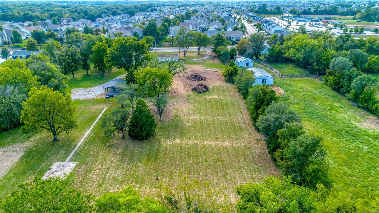 2446 Sommers Road Lake St. Louis, MO 63367 - Photo 12 of 15