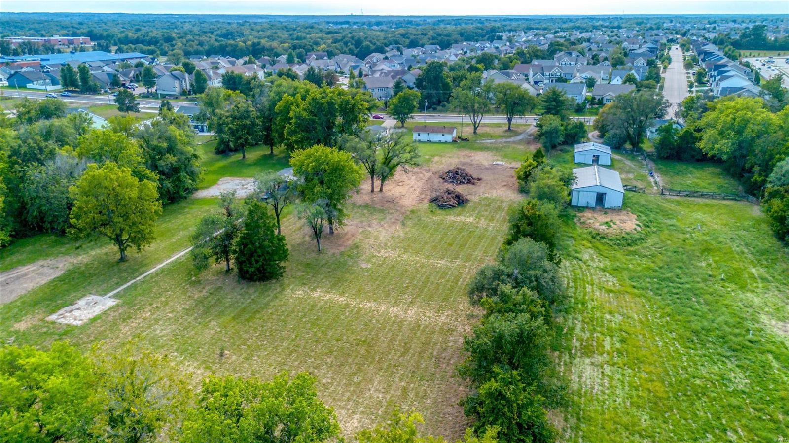 2446 Sommers Road Lake St. Louis, MO 63367 - Photo 13 of 15
