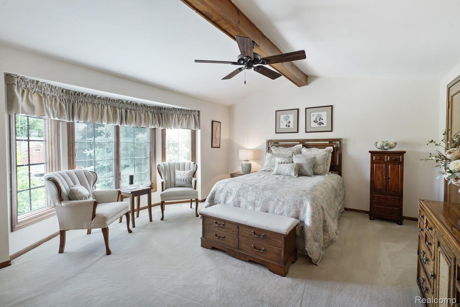 3139 Salem Drive Rochester, MI 48306 - Photo 17 of 32 Spacious master bedroom