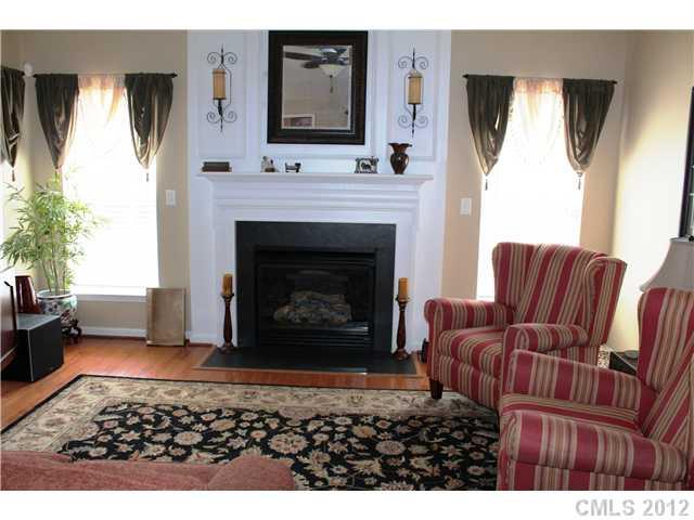 308 Chorus Road Fort Mill, SC 29715 - Photo 4 of 16 Gallery Image 4