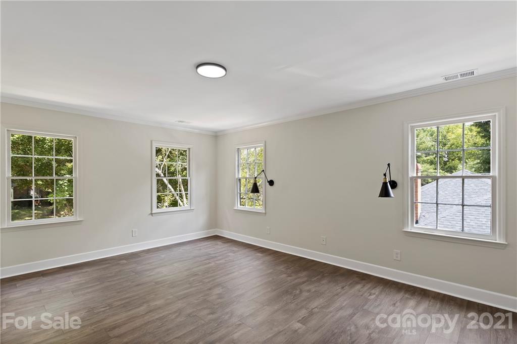 5924 Portburn Road Charlotte, NC 28211 - Photo 22 of 31 Gallery Image 22