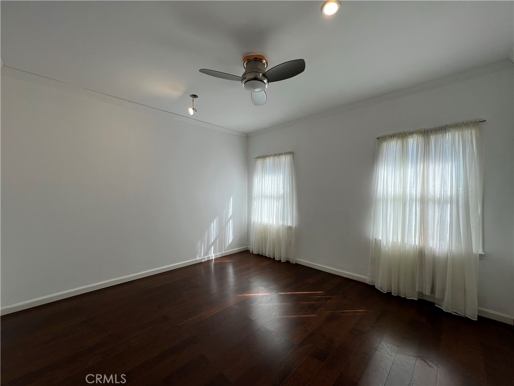 1019 South Gramercy Drive Los Angeles, CA 90019 - Photo 34 of 39