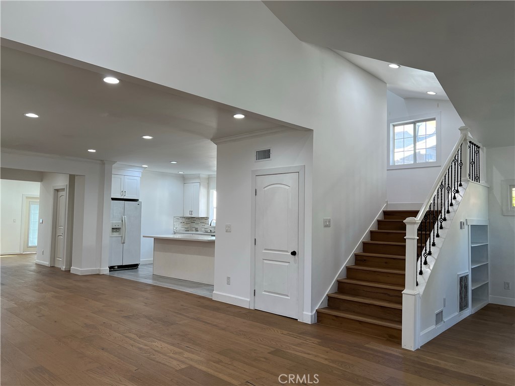 1019 South Gramercy Drive Los Angeles, CA 90019 - Photo 37 of 39