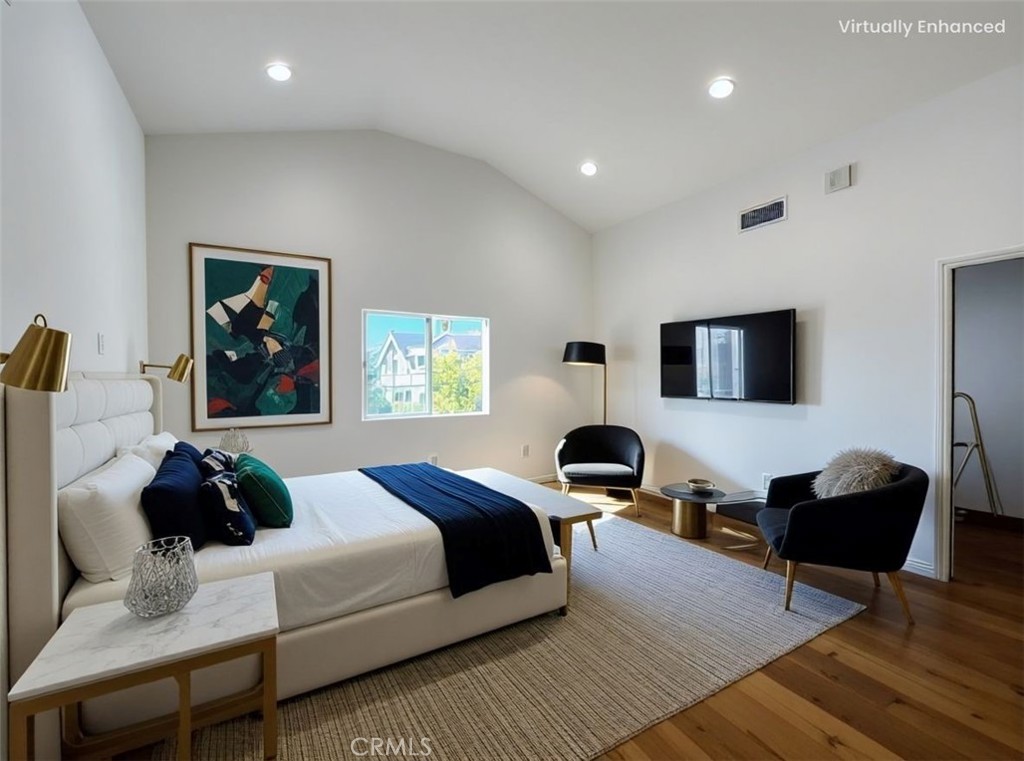 1019 South Gramercy Drive Los Angeles, CA 90019 - Photo 5 of 39 the house has been virtually staged.