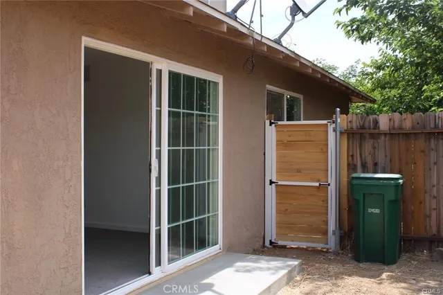 $2,700 | 144 East Ave Q, Palmdale, CA 93550