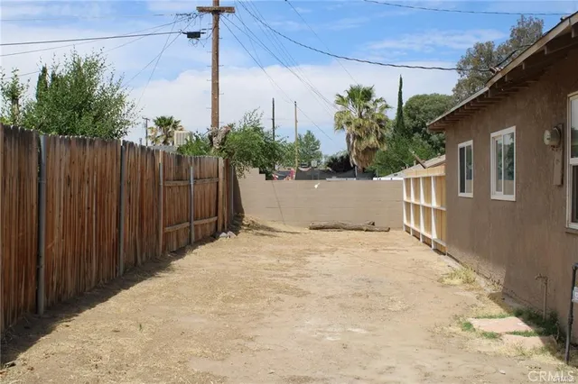 $2,700 | 144 East Ave Q, Palmdale, CA 93550