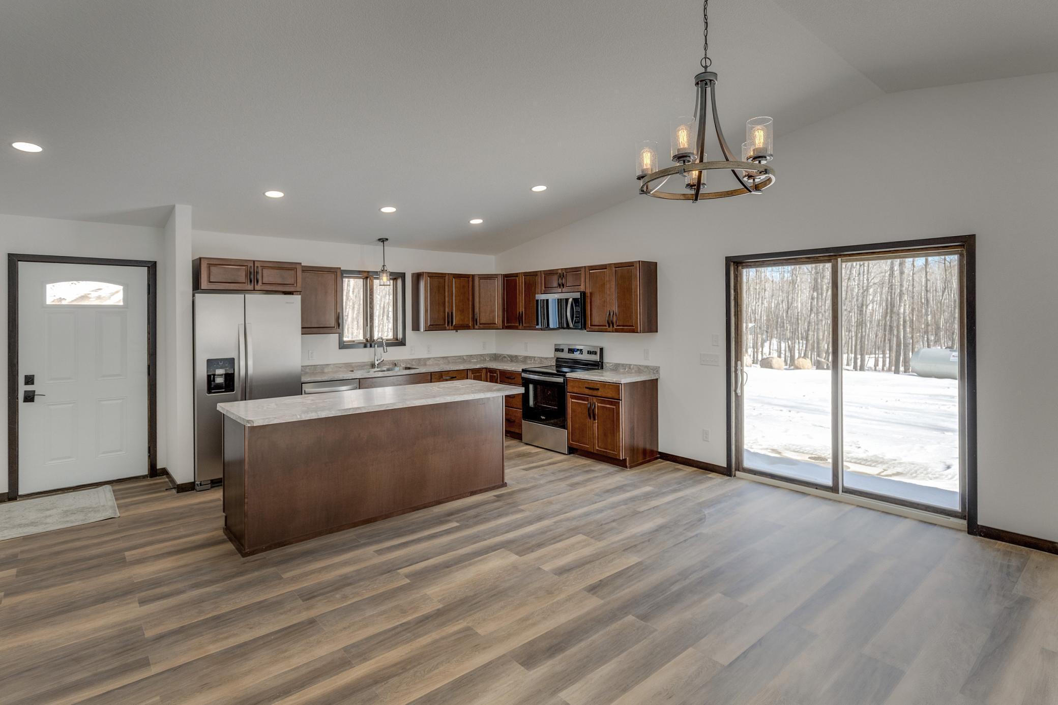 205 Ridgeway Lane Walker, MN 56484 - Photo 4 of 51