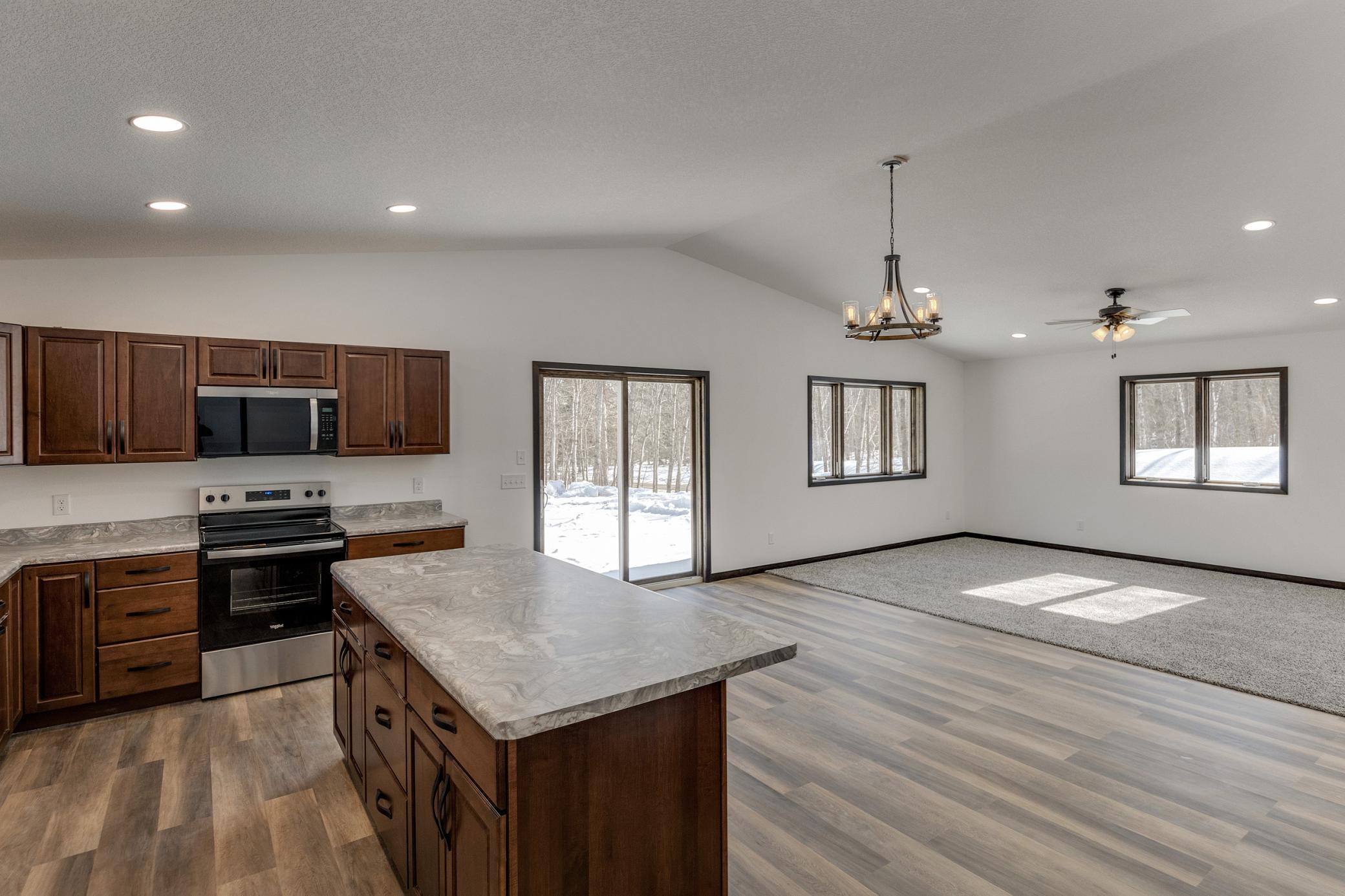 205 Ridgeway Lane Walker, MN 56484 - Photo 5 of 51