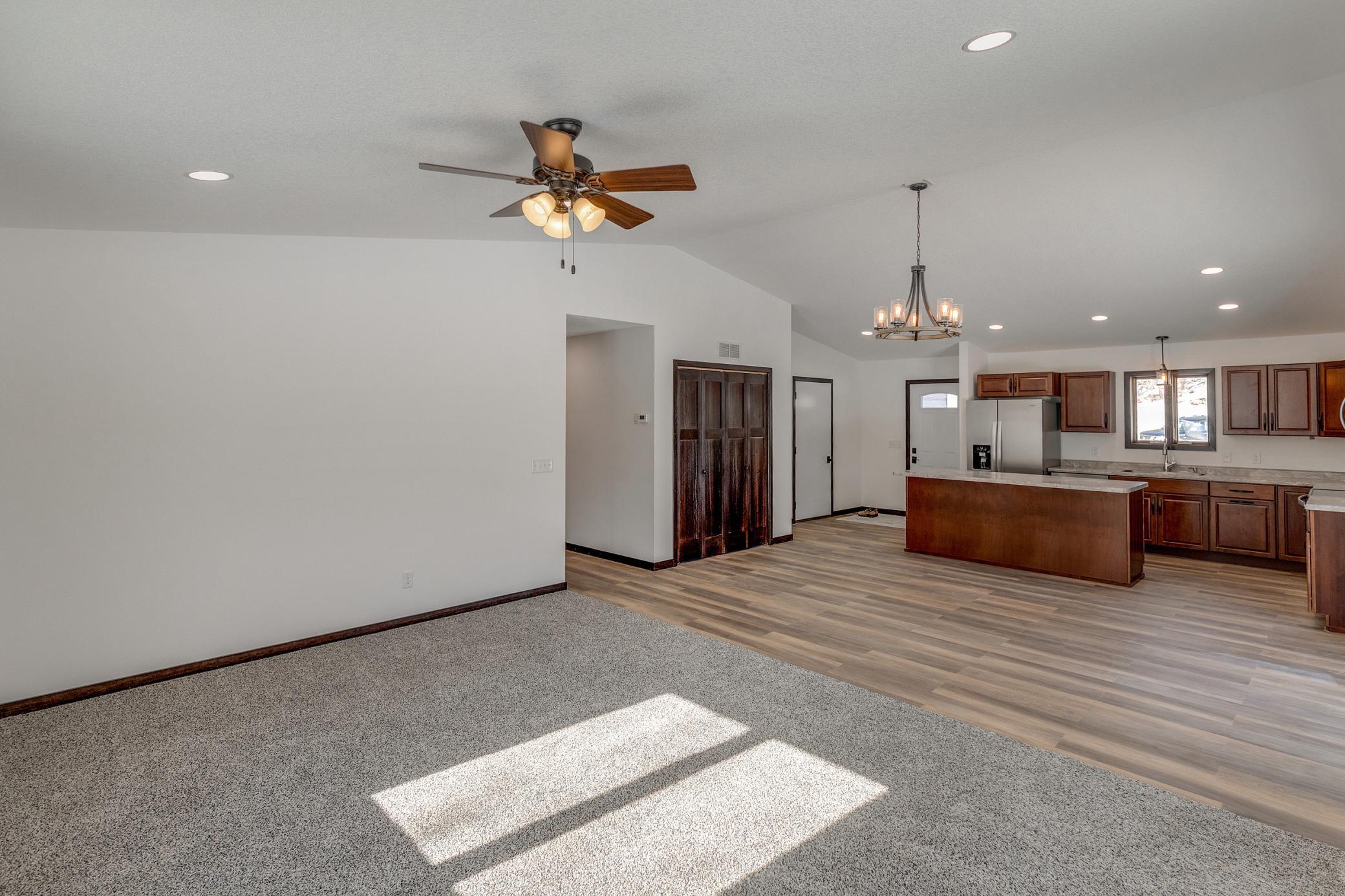 205 Ridgeway Lane Walker, MN 56484 - Photo 7 of 51