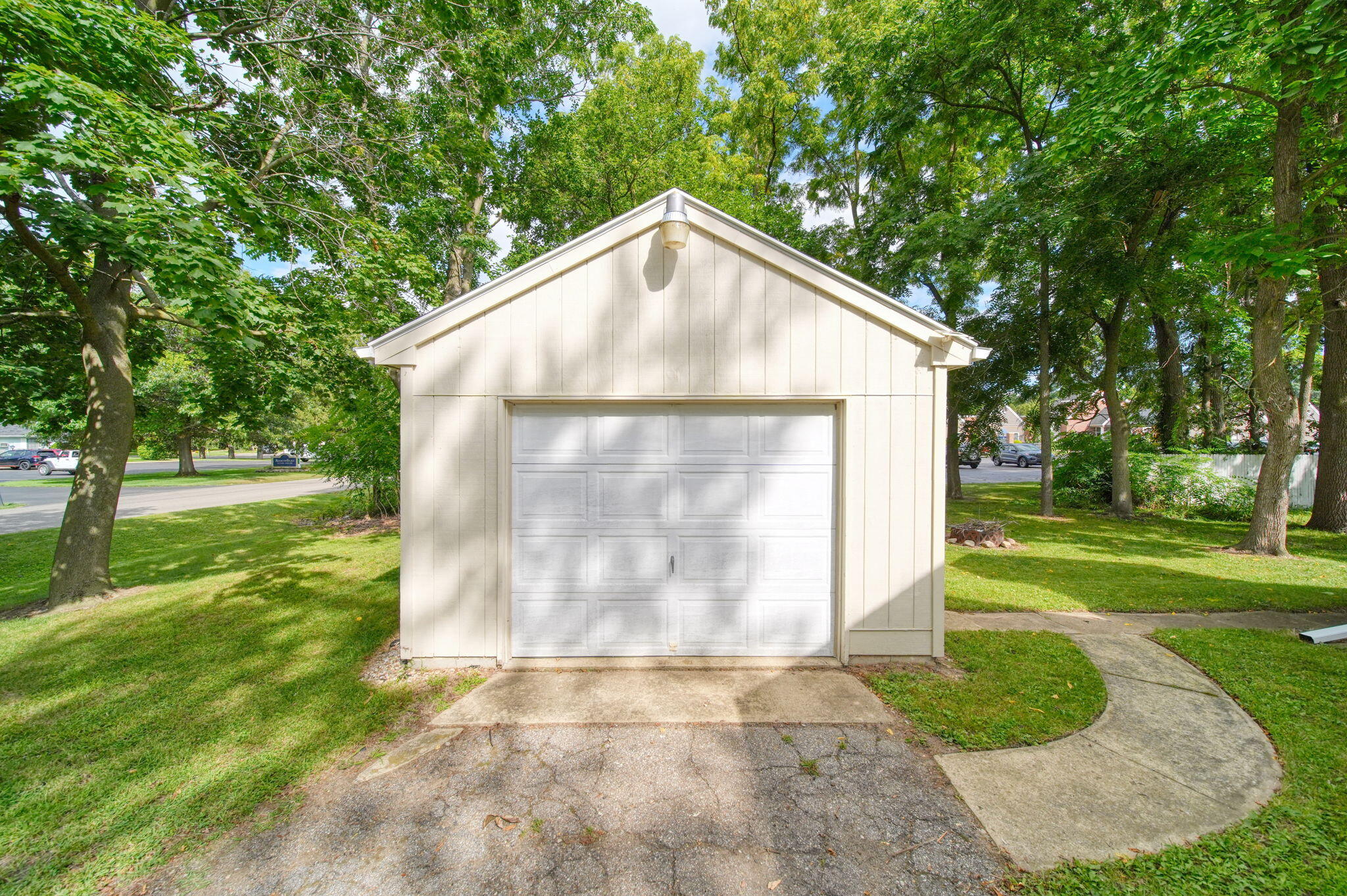 239 Cottage Street Spring Arbor, MI 49283 - Photo 27 of 35 32-web-or-mls-DSC04787_HDR