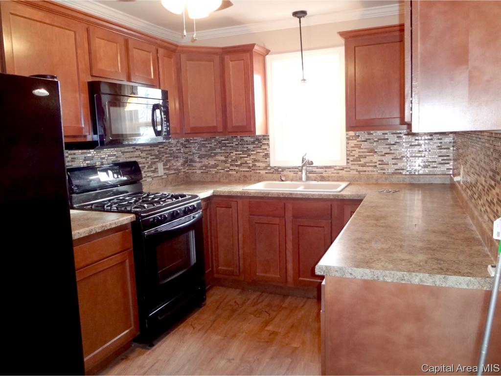 107 Prairie Street Rio, IL 61472 - Photo 11 of 25 Gallery Image 11