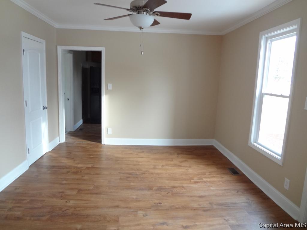 107 Prairie Street Rio, IL 61472 - Photo 13 of 25 Gallery Image 13