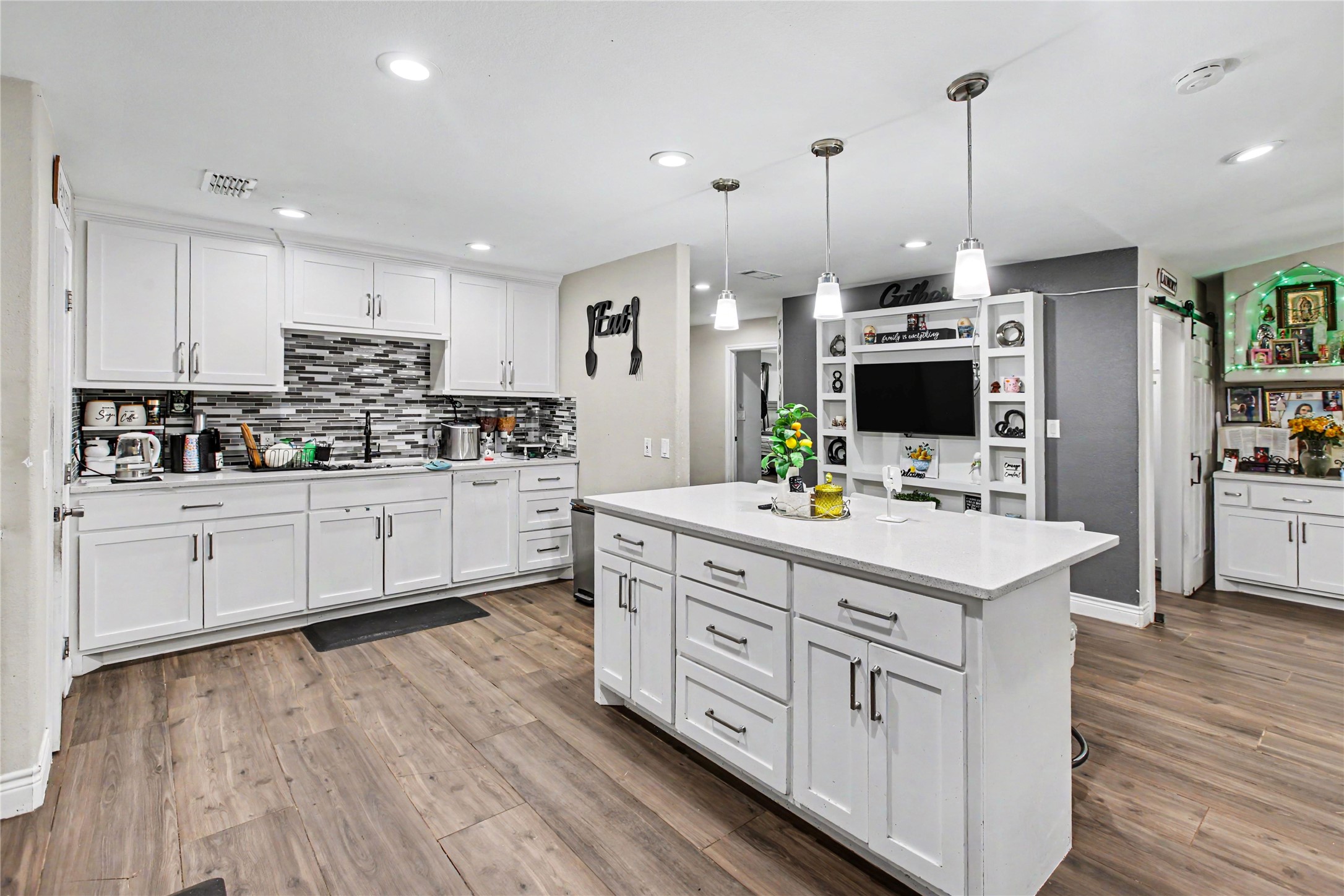 17136 FM 1484 Road Conroe, TX 77303 - Photo 3 of 28