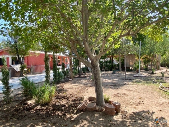2134 Cross Road El Centro, CA 92243 - Photo 2 of 24 Gallery Image 2