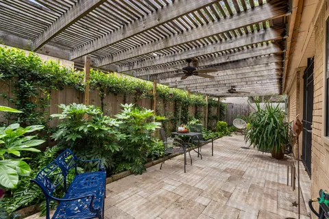 $800,000 | 7416 Kelving Street, Houston, TX 77030