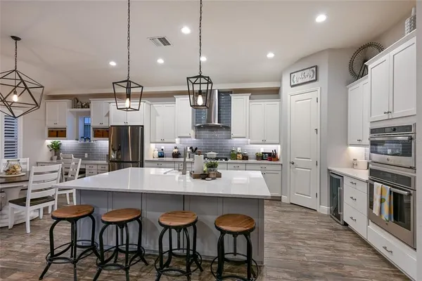 $769,900 | 6117 Shadowlake Drive, Apollo Beach, FL 33572
