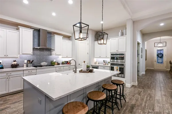 $769,900 | 6117 Shadowlake Drive, Apollo Beach, FL 33572