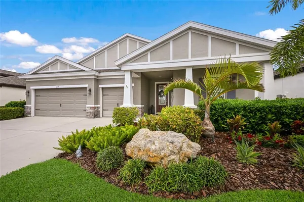 $769,900 | 6117 Shadowlake Drive, Apollo Beach, FL 33572