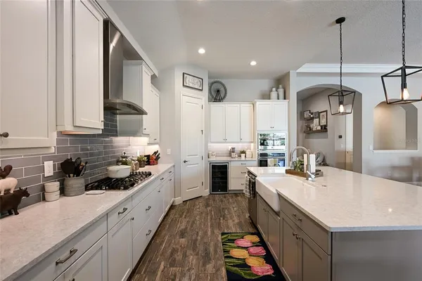 $769,900 | 6117 Shadowlake Drive, Apollo Beach, FL 33572